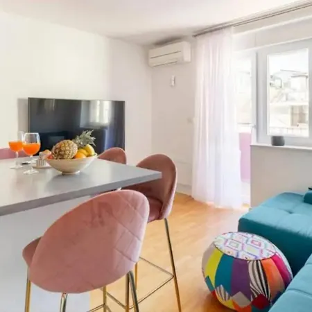 Aurelia Centar 아파트